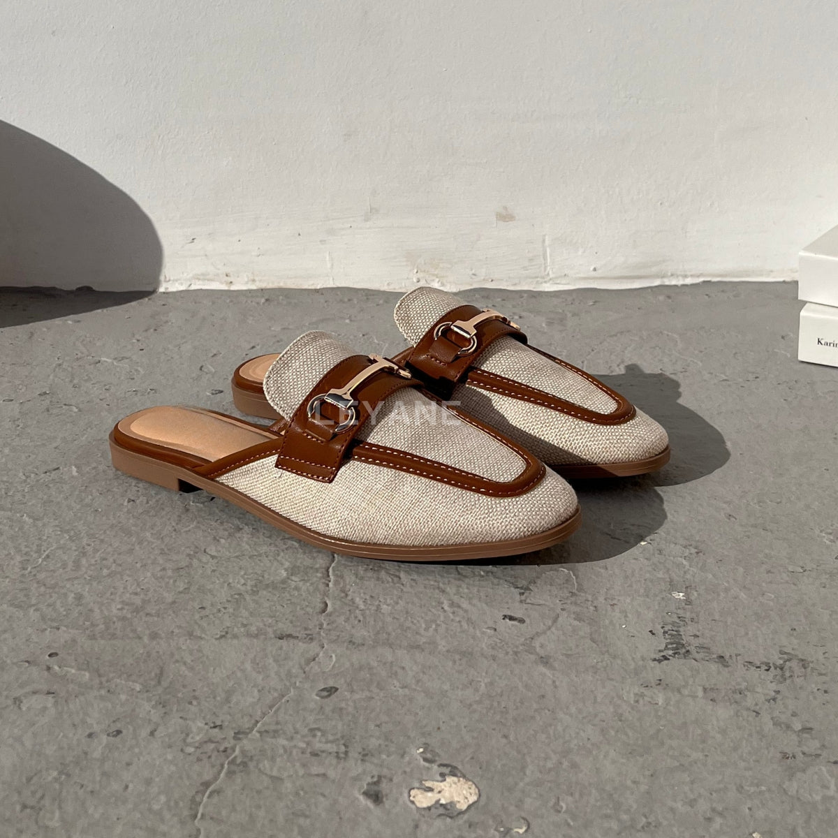 sandale plate, sandale maroc , sandale chunky, chaussures maroc, sandale femme, sandale zara, sandale été, sandals confortables, mules en daim, mules en crochets, mules maroc, mules femmes, mules tendance, sandale et mule, sabots femme
