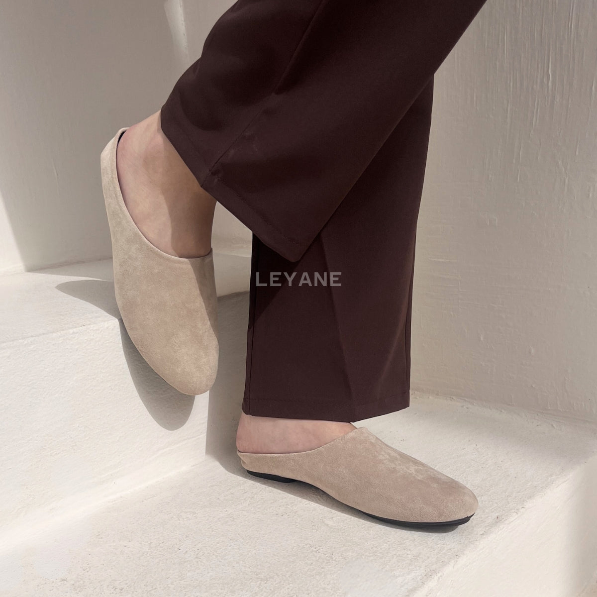 mule birkenstock, mule pour femmes, chaussures femmes maroc, chaussures en ligne pour femmes maroc, mule hiver, sabot, sabot birkenstock, sabot femmes maroc, sabot pour sortir, sabot casual
