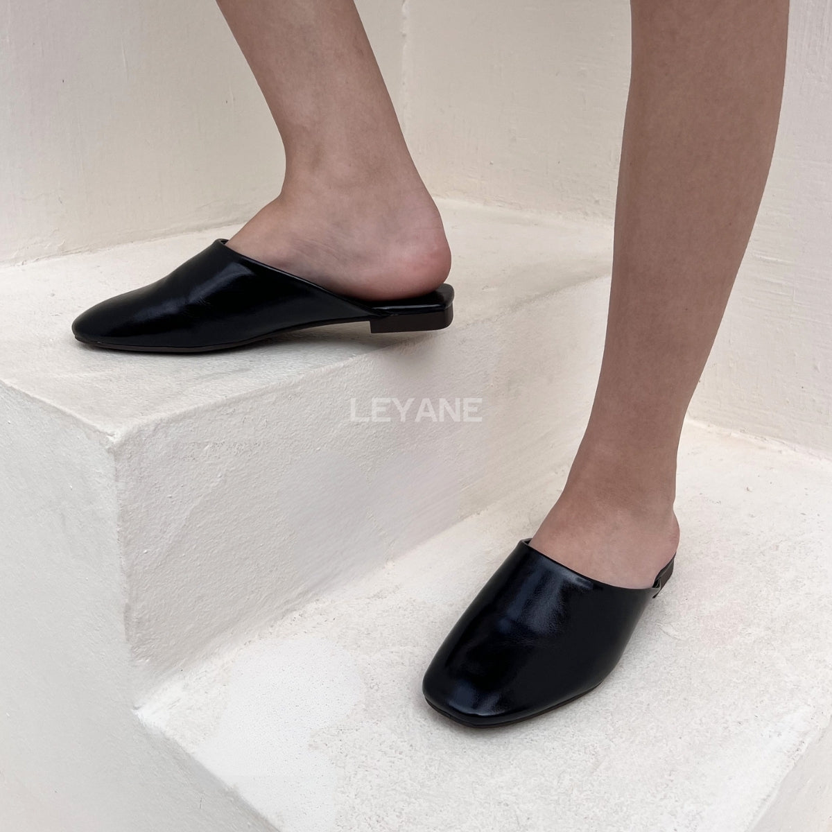 mule birkenstock, mule pour femmes, chaussures femmes maroc, chaussures en ligne pour femmes maroc, mule hiver, sabot, sabot birkenstock, sabot femmes maroc, sabot pour sortir, sabot casual
