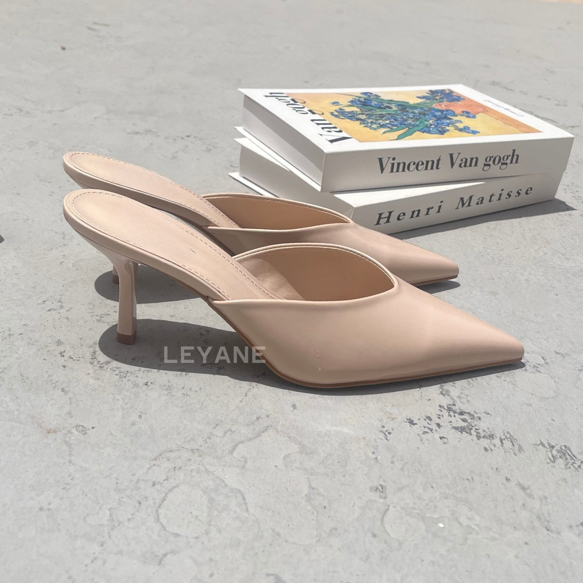 escarpin femme maroc,escarpin maroc online, escarpin femme luxe, escarpins femme demi talon,chaussures femmes, aldo; chaussures maroc, sandale talon, chaussures zara, keyza, eram, basket femme, couleur ,tendance,talon ,confortable,tendance,mi-talons,chanel,style,talon femme luxe, talon femme,talon femme maroc, slingback, slingback maroc, slingback chanel,slingback shoes, escarpins slingback, slingback jonak, slingback femme,babies femme
