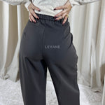 pantalon, pantalon femme, pantalon femme maroc, pantalon leyane, pantalon fluide, pantalon wide fit, pantalon classe femme, pantalon en ligne, pantalon femme en ligne, pantalon taille haute, pantalon wide fit, pantalon costume femme