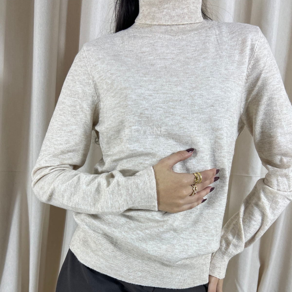 top, haut femme, pull femme maroc, pull col roulé, pull en ligne femme maroc, pull zara, pull mango, pull stradivarus, pull pour femme en ligne, pull chaud, pull extra doux femme