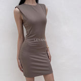 robe femme, robe soirée, robe à sequins, robe dos nu, robe événement, robe habillée, robe chic, robe élégante, robe tendance, robe en ligne, robe noire, robe marron, robe brillante, robe glamour, robe courte, robe longue, robe midi, robe ajustée, robe fluide, robe moderne, robe fashion, robe party, robe femme maroc, robe maroc, robe leyane, robe leyane maroc, robe marrakech, robe casablanca, robe rabat, robe fes, robe tanger, robe agadir, outfit femme, outfit soirée, outfit chic, outfit for a date, ootd
