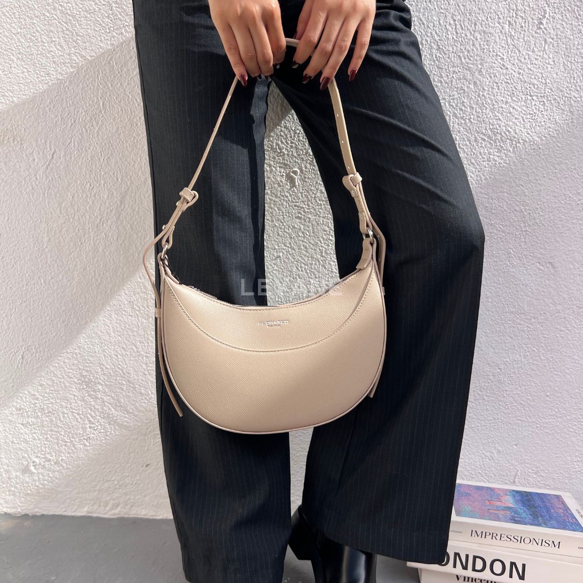 sac à main, sac maroc, sac en ligne, sac femmes, sac pour femme en ligne, sac femme maroc en ligne, sac leyane, sac à bandoulière, maroquinerie maroc, cabas, pochette pour femmes, sac en ligne maroc, sac zara, sac parfois, sac stradivarus, sac torry burch, sac mickael kors