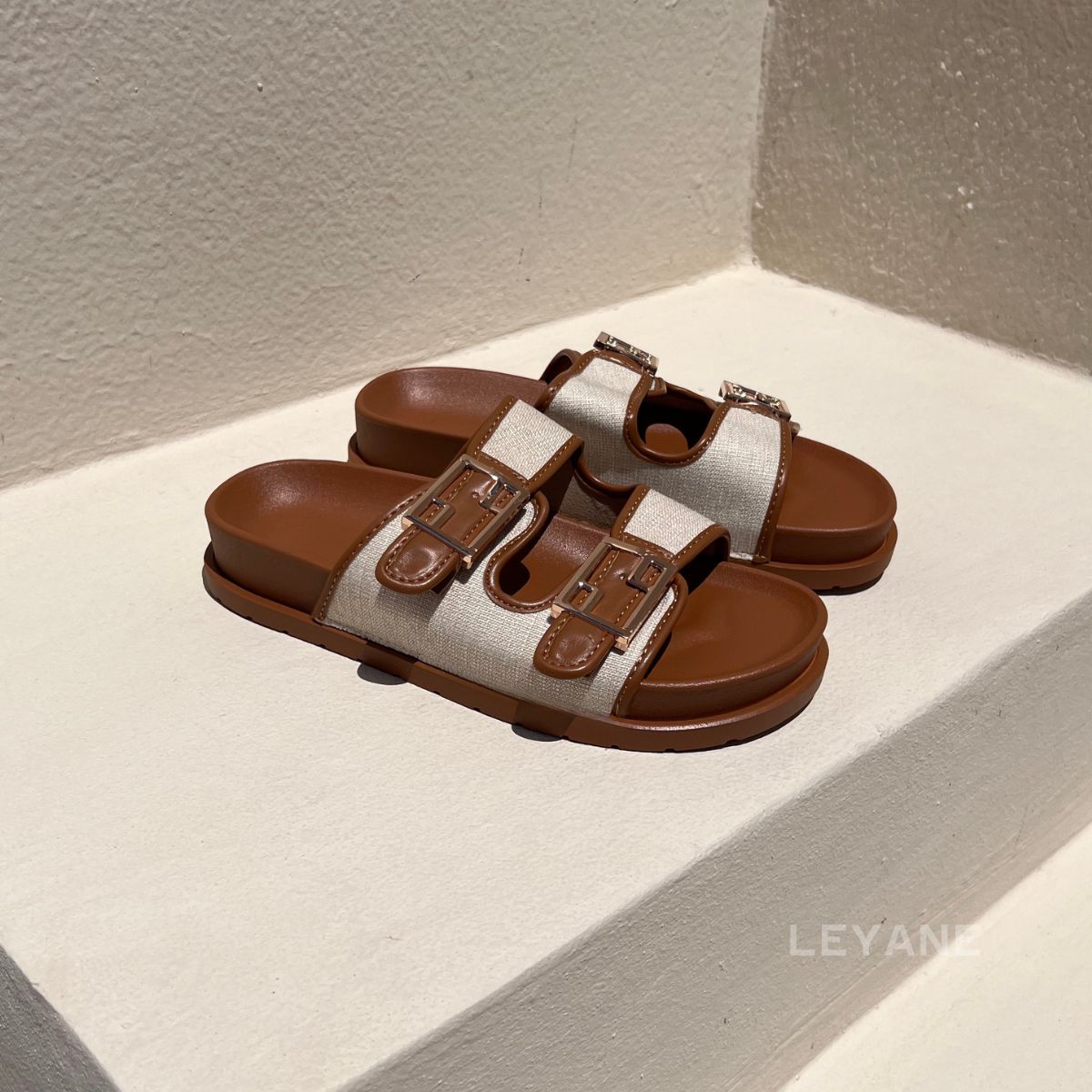 sandale plate, sandale maroc , sandale chunky, chaussures maroc, sandale femme, sandale zara, sandale été, sandals confortables, mules en daim, mules en crochets, mules maroc, mules femmes, mules tendance, sandale et mule, sabots femme
