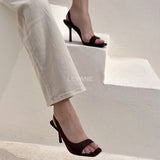 sandales à talons, sandales talon femme, sandales à talon carré, sandales à talon large, sandales à talon épais, sandales à talon haut, sandales à talon moyen, sandales confortables, sandales élégantes femme, sandales chic, sandales tendance, sandales été femme, sandales habillées, sandales minimalistes, sandales modernes, sandales ouvertes, sandales à brides, sandales bride cheville, sandales plateforme, sandales chunky talon, sandales fashion, sandales casual chic, sandales soirée, sandales style marocain