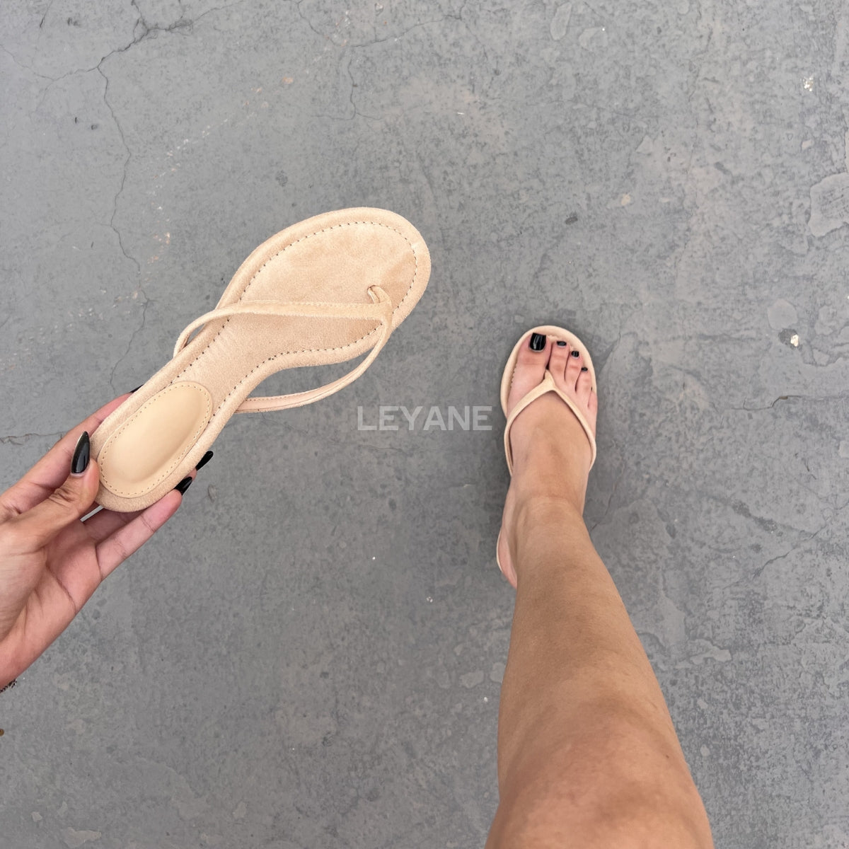 sandales à talons, sandales talon femme, sandales à talon carré, sandales à talon large, sandales à talon épais, sandales à talon haut, sandales à talon moyen, sandales confortables, sandales élégantes femme, sandales chic, sandales tendance, sandales été femme, sandales habillées, sandales minimalistes, sandales modernes, sandales ouvertes, sandales à brides, sandales bride cheville, sandales plateforme, sandales chunky talon, sandales fashion, sandales casual chic, sandales soirée, sandales style marocain