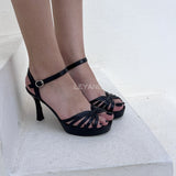 sandales à talons, sandales talon femme, sandales à talon carré, sandales à talon large, sandales à talon épais, sandales à talon haut, sandales à talon moyen, sandales confortables, sandales élégantes femme, sandales chic, sandales tendance, sandales été femme, sandales habillées, sandales minimalistes, sandales modernes, sandales ouvertes, sandales à brides, sandales bride cheville, sandales plateforme, sandales chunky talon, sandales fashion, sandales casual chic, sandales soirée, sandales style marocain