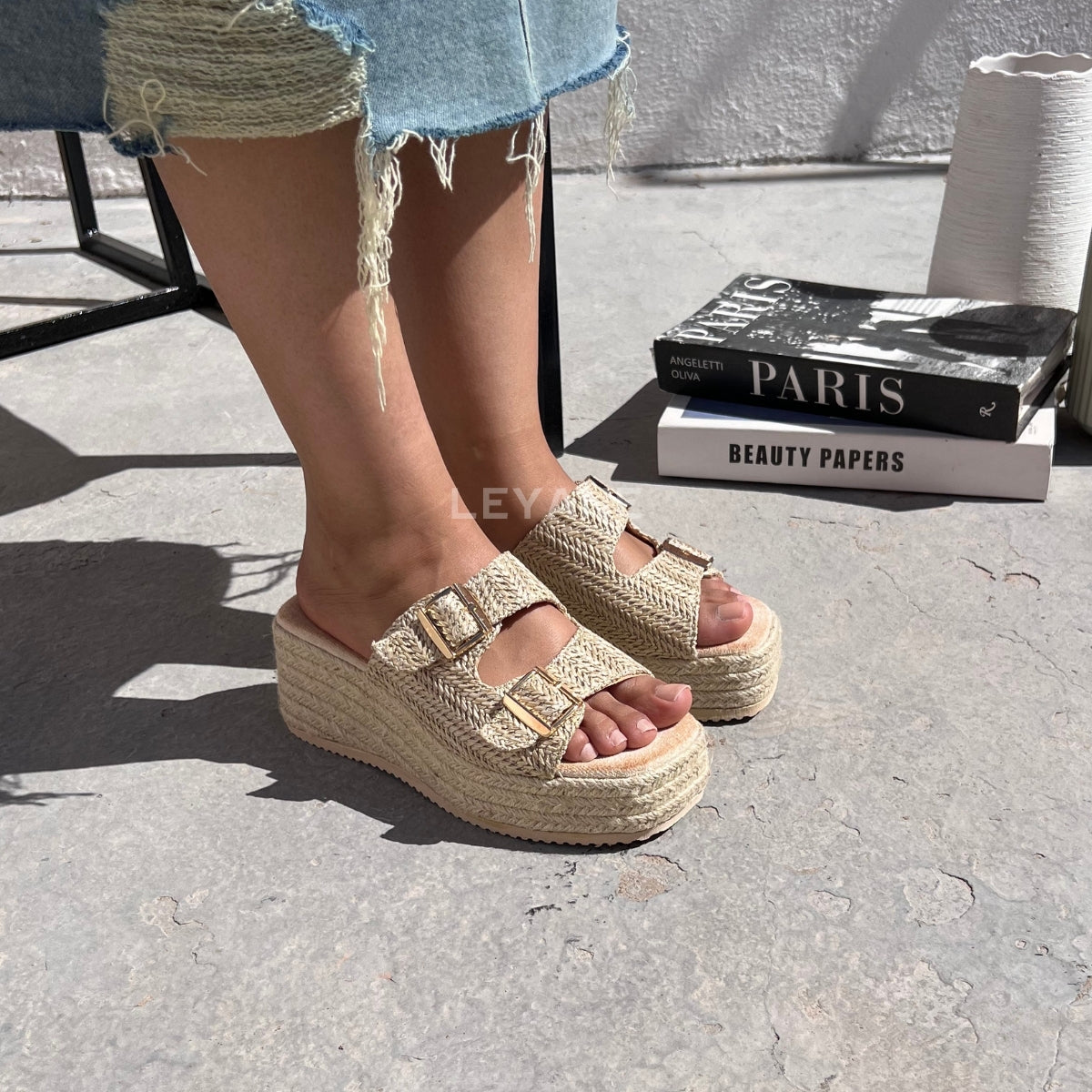 sandale plate, sandale maroc , sandale chunky, chaussures maroc, sandale femme, sandale zara, sandale été, sandals confortables, mules en daim, mules en crochets, mules maroc, mules femmes, mules tendance, sandale et mule, sabots femme