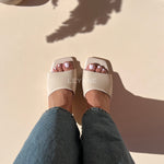 escarpin femme maroc,escarpin maroc online, escarpin femme luxe, escarpins femme demi talon,chaussures femmes, aldo; chaussures maroc, sandale talon, chaussures zara, keyza, eram, basket femme, couleur ,tendance,talon ,confortable,tendance,mi-talons,chanel,style,talon femme luxe, talon femme,talon femme maroc, slingback, slingback maroc, slingback chanel,slingback shoes, escarpins slingback, slingback jonak, slingback femme,babies femme
