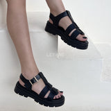 sandale plate, sandale maroc , sandale chunky, chaussures maroc, sandale femme, sandale zara, sandale été, sandals confortables, mules en daim, mules en crochets, mules maroc, mules femmes, mules tendance, sandale et mule, sabots femme
