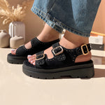 sandale plate, sandale maroc , sandale chunky, chaussures maroc, sandale femme, sandale zara, sandale été, sandals confortables, mules en daim, mules en crochets, mules maroc, mules femmes, mules tendance, sandale et mule, sabots femme

