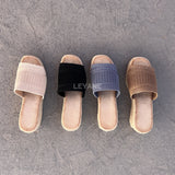 sandale compensée, sandale plateforme, sandale femme compensée, sandale été femme, sandale confortable, sandale tendance, sandale maroc, chaussures maroc femme, sandale chic été, sandale casual, sandale chunky, sandale plate femme, sandales confortables, sandale mode femme, sandale style zara, sandale bohème, sandale vacances, sandale daily wear, mules femme, mules tendance, sandale et mule femme, chaussures été femme
