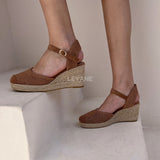 sandale compensée, sandale plateforme, sandale femme compensée, sandale été femme, sandale confortable, sandale tendance, sandale maroc, chaussures maroc femme, sandale chic été, sandale casual, sandale chunky, sandale plate femme, sandales confortables, sandale mode femme, sandale style zara, sandale bohème, sandale vacances, sandale daily wear, mules femme, mules tendance, sandale et mule femme, chaussures été femme
