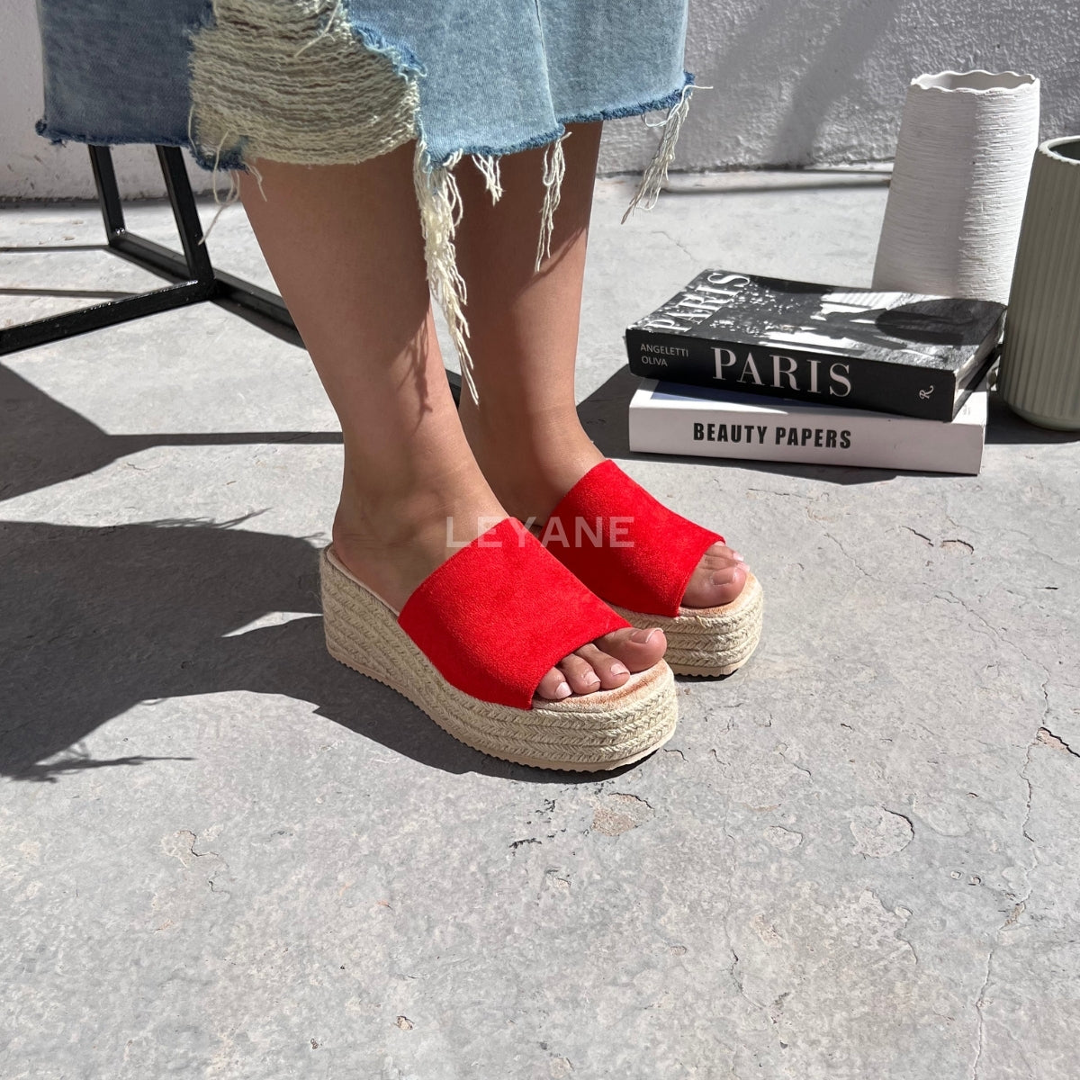 sandale plate, sandale maroc , sandale chunky, chaussures maroc, sandale femme, sandale zara, sandale été, sandals confortables, mules en daim, mules en crochets, mules maroc, mules femmes, mules tendance, sandale et mule, sabots femme
