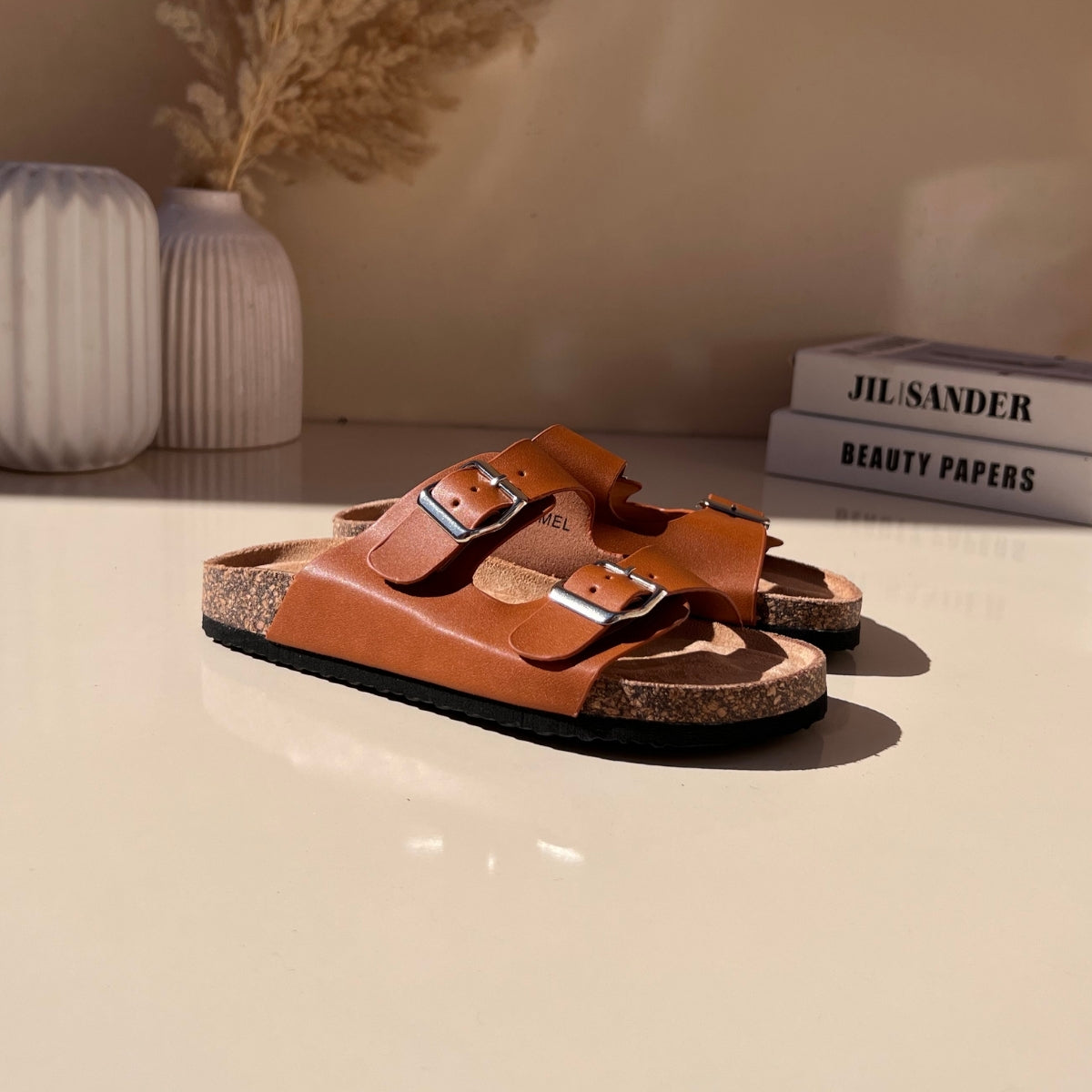 sandale plate, sandale maroc , sandale chunky, chaussures maroc, sandale femme, sandale zara, sandale été, sandals confortables, mules en daim, mules en crochets, mules maroc, mules femmes, mules tendance, sandale et mule, sabots femme
