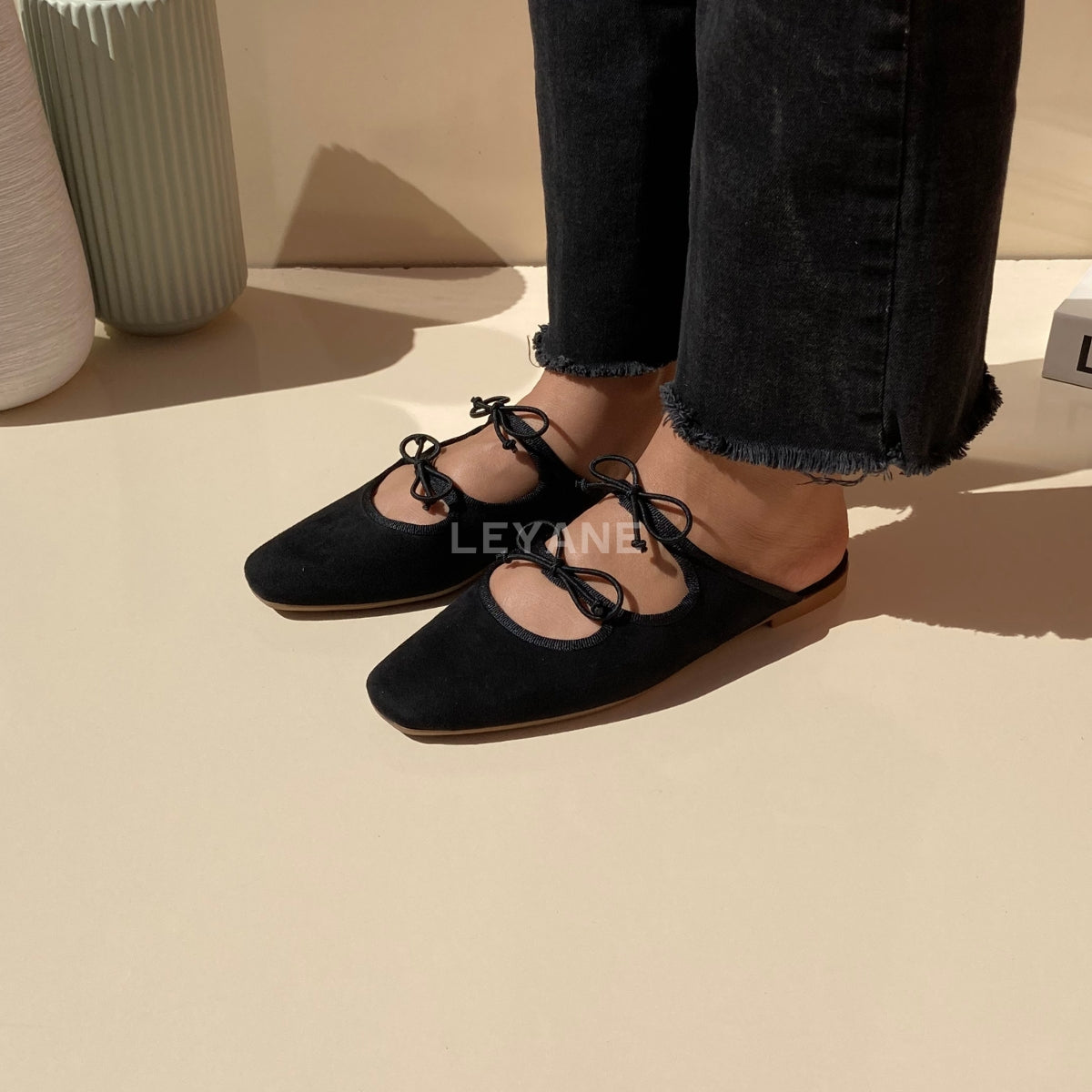 sandale plate, sandale maroc , sandale chunky, chaussures maroc, sandale femme, sandale zara, sandale été, sandals confortables, mules en daim, mules en crochets, mules maroc, mules femmes, mules tendance, sandale et mule, sabots femme
