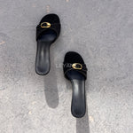 sandales à talons, sandales talon femme, sandales à talon carré, sandales à talon large, sandales à talon épais, sandales à talon haut, sandales à talon moyen, sandales confortables, sandales élégantes femme, sandales chic, sandales tendance, sandales été femme, sandales habillées, sandales minimalistes, sandales modernes, sandales ouvertes, sandales à brides, sandales bride cheville, sandales plateforme, sandales chunky talon, sandales fashion, sandales casual chic, sandales soirée, sandales style marocain