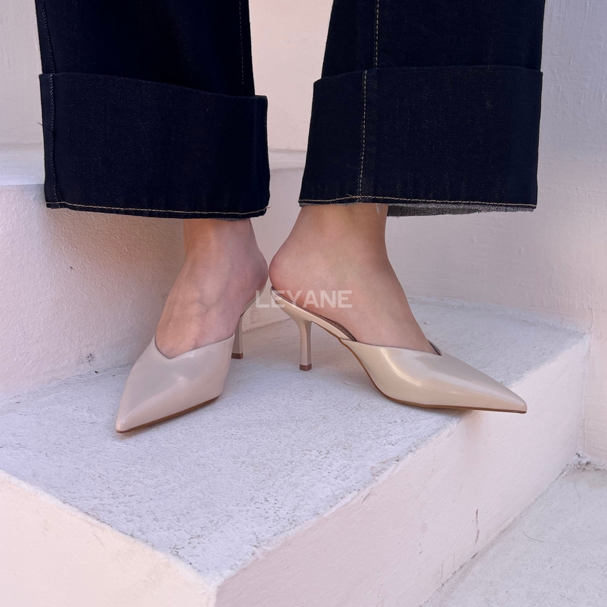 sandale plate, sandale maroc , sandale chunky, chaussures maroc, sandale femme, sandale zara, sandale été, sandals confortables, mules en daim, mules en crochets, mules maroc, mules femmes, mules tendance, sandale et mule, sabots femme
