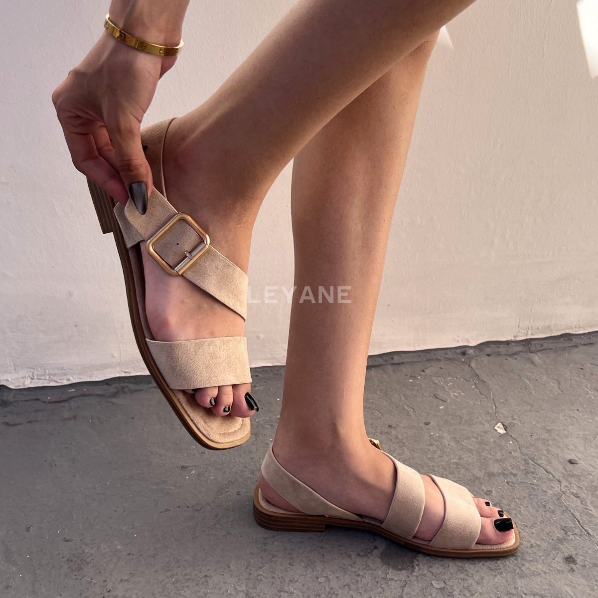 sandale plate, sandale maroc , sandale chunky, chaussures maroc, sandale femme, sandale zara, sandale été, sandals confortables, mules en daim, mules en crochets, mules maroc, mules femmes, mules tendance, sandale et mule, sabots femme
