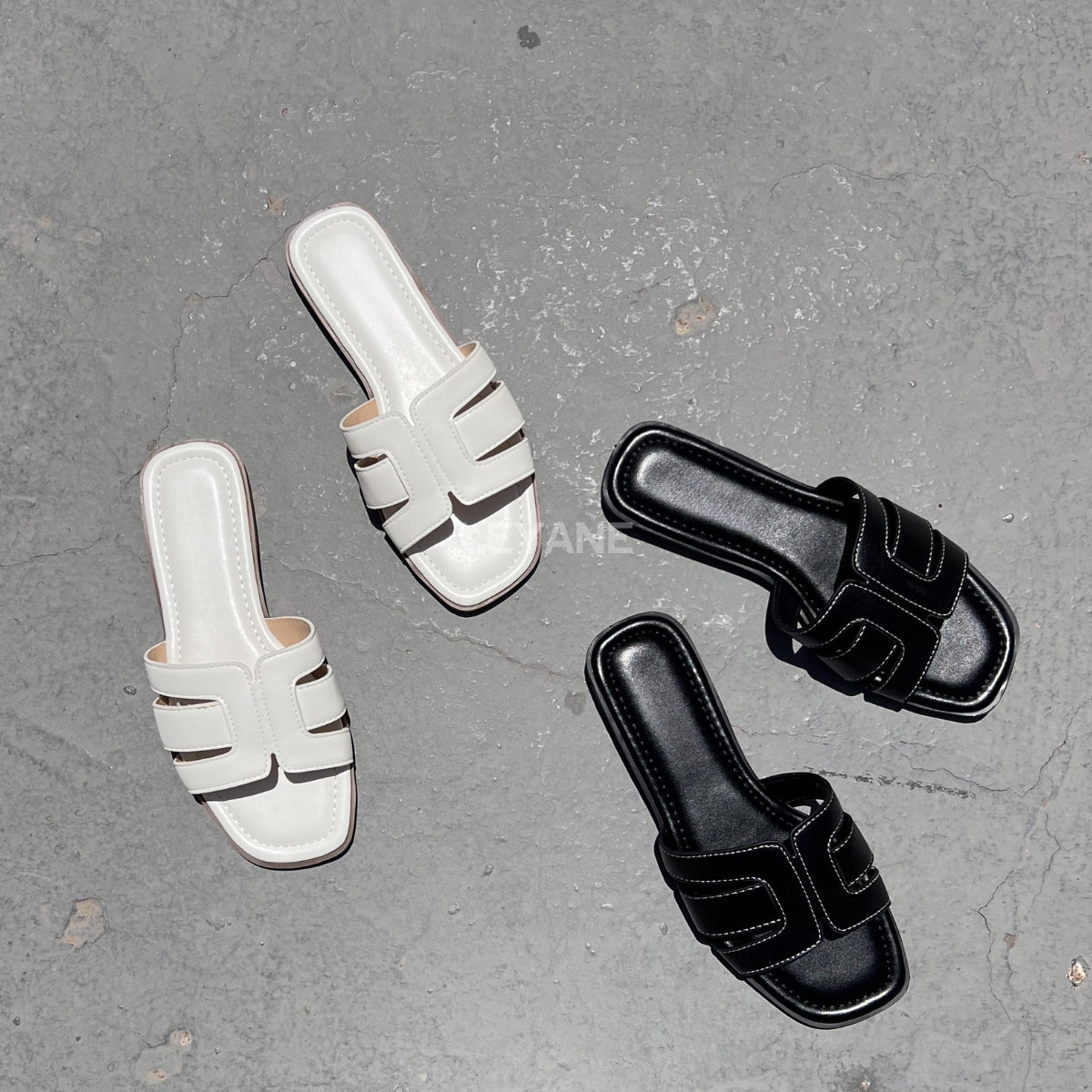 sandale plate, sandale maroc , sandale chunky, chaussures maroc, sandale femme, sandale zara, sandale été, sandals confortables, mules en daim, mules en crochets, mules maroc, mules femmes, mules tendance, sandale et mule, sabots femme

