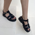 sandale plate, sandale maroc , sandale chunky, chaussures maroc, sandale femme, sandale zara, sandale été, sandals confortables, mules en daim, mules en crochets, mules maroc, mules femmes, mules tendance, sandale et mule, sabots femme
