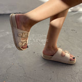 sandale plate, sandale maroc , sandale chunky, chaussures maroc, sandale femme, sandale zara, sandale été, sandals confortables, mules en daim, mules en crochets, mules maroc, mules femmes, mules tendance, sandale et mule, sabots femme
