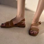 sandale plate, sandale maroc , sandale chunky, chaussures maroc, sandale femme, sandale zara, sandale été, sandals confortables, mules en daim, mules en crochets, mules maroc, mules femmes, mules tendance, sandale et mule, sabots femme
