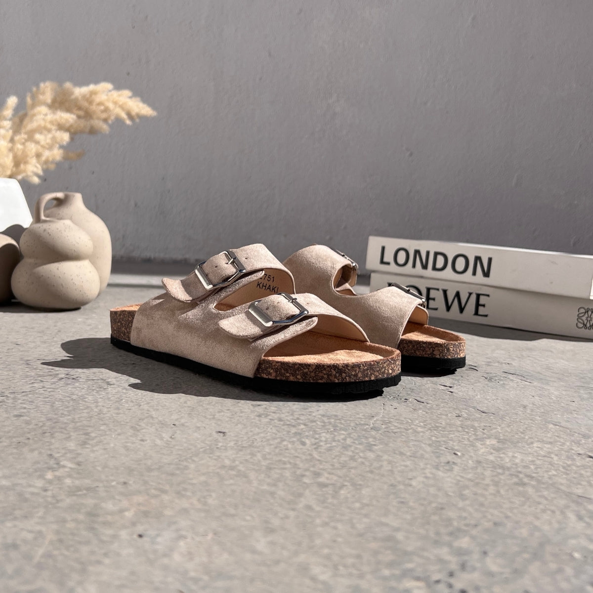 sandale plate, sandale maroc , sandale chunky, chaussures maroc, sandale femme, sandale zara, sandale été, sandals confortables, mules en daim, mules en crochets, mules maroc, mules femmes, mules tendance, sandale et mule, sabots femme
