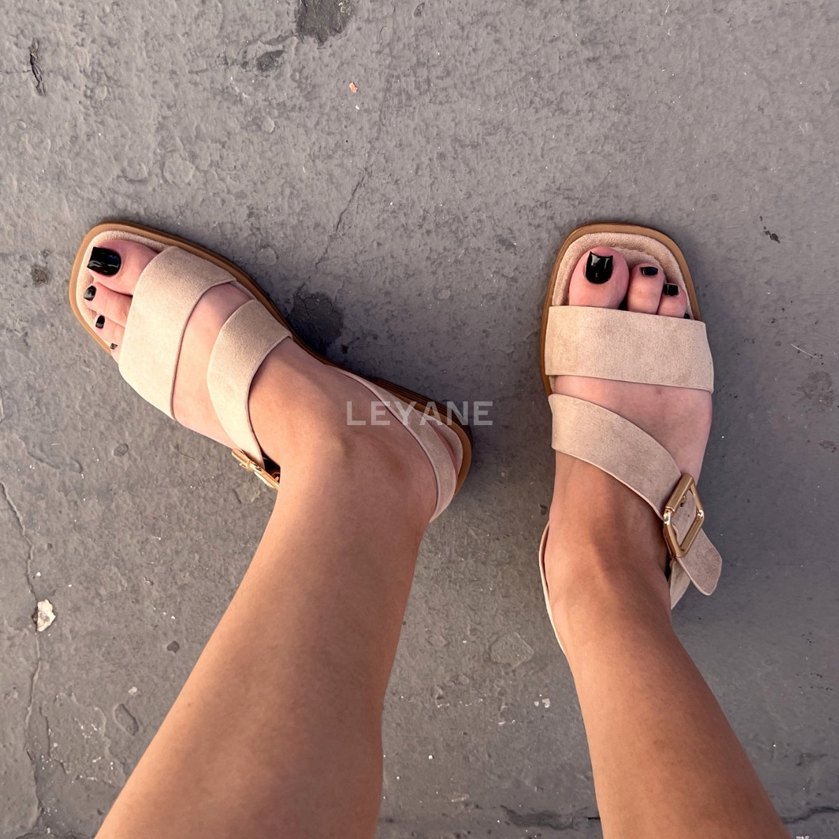 sandale plate, sandale maroc , sandale chunky, chaussures maroc, sandale femme, sandale zara, sandale été, sandals confortables, mules en daim, mules en crochets, mules maroc, mules femmes, mules tendance, sandale et mule, sabots femme

