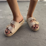 sandale plate, sandale maroc , sandale chunky, chaussures maroc, sandale femme, sandale zara, sandale été, sandals confortables, mules en daim, mules en crochets, mules maroc, mules femmes, mules tendance, sandale et mule, sabots femme
