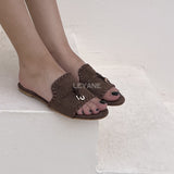 sandale plate, sandale maroc , sandale chunky, chaussures maroc, sandale femme, sandale zara, sandale été, sandals confortables, mules en daim, mules en crochets, mules maroc, mules femmes, mules tendance, sandale et mule, sabots femme

