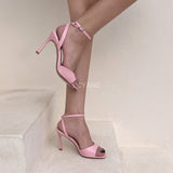 sandales à talons, sandales talon femme, sandales à talon carré, sandales à talon large, sandales à talon épais, sandales à talon haut, sandales à talon moyen, sandales confortables, sandales élégantes femme, sandales chic, sandales tendance, sandales été femme, sandales habillées, sandales minimalistes, sandales modernes, sandales ouvertes, sandales à brides, sandales bride cheville, sandales plateforme, sandales chunky talon, sandales fashion, sandales casual chic, sandales soirée, sandales style marocain