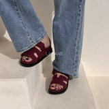 sandale plate, sandale maroc , sandale chunky, chaussures maroc, sandale femme, sandale zara, sandale été, sandals confortables, mules en daim, mules en crochets, mules maroc, mules femmes, mules tendance, sandale et mule, sabots femme
