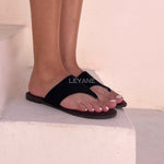 sandale plate, sandale maroc , sandale chunky, chaussures maroc, sandale femme, sandale zara, sandale été, sandals confortables, mules en daim, mules en crochets, mules maroc, mules femmes, mules tendance, sandale et mule, sabots femme

