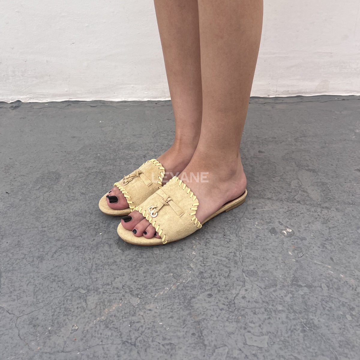 sandale plate, sandale maroc , sandale chunky, chaussures maroc, sandale femme, sandale zara, sandale été, sandals confortables, mules en daim, mules en crochets, mules maroc, mules femmes, mules tendance, sandale et mule, sabots femme

