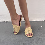 sandale plate, sandale maroc , sandale chunky, chaussures maroc, sandale femme, sandale zara, sandale été, sandals confortables, mules en daim, mules en crochets, mules maroc, mules femmes, mules tendance, sandale et mule, sabots femme
