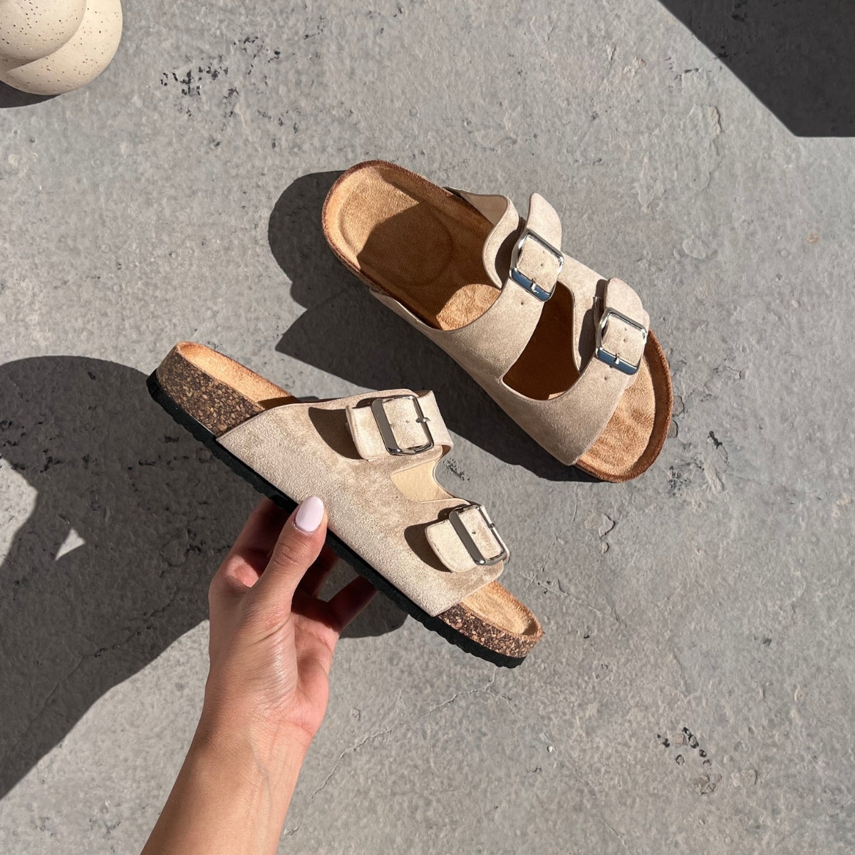 sandale plate, sandale maroc , sandale chunky, chaussures maroc, sandale femme, sandale zara, sandale été, sandals confortables, mules en daim, mules en crochets, mules maroc, mules femmes, mules tendance, sandale et mule, sabots femme
