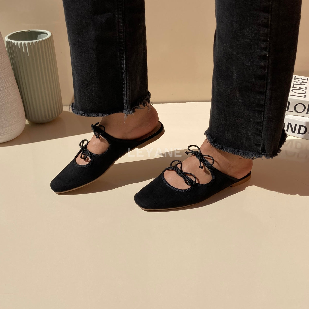 sandale plate, sandale maroc , sandale chunky, chaussures maroc, sandale femme, sandale zara, sandale été, sandals confortables, mules en daim, mules en crochets, mules maroc, mules femmes, mules tendance, sandale et mule, sabots femme
