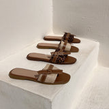 sandale plate, sandale maroc , sandale chunky, chaussures maroc, sandale femme, sandale zara, sandale été, sandals confortables, mules en daim, mules en crochets, mules maroc, mules femmes, mules tendance, sandale et mule, sabots femme
