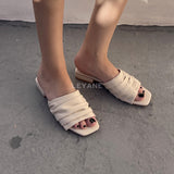 sandale plate, sandale maroc , sandale chunky, chaussures maroc, sandale femme, sandale zara, sandale été, sandals confortables, mules en daim, mules en crochets, mules maroc, mules femmes, mules tendance, sandale et mule, sabots femme
