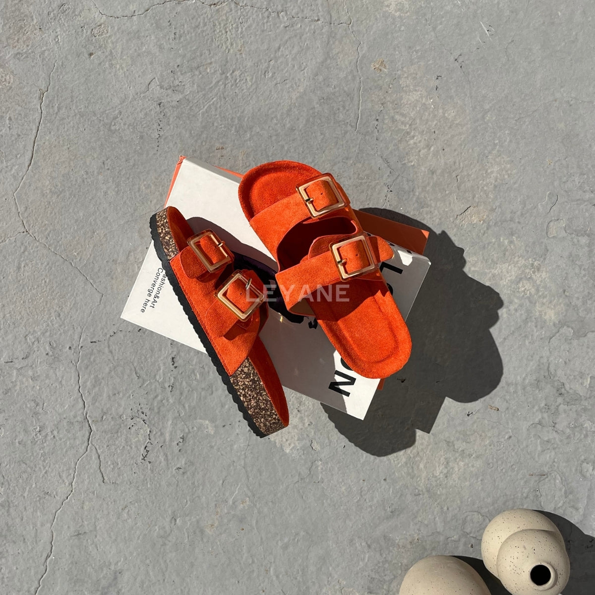 sandale plate, sandale maroc , sandale chunky, chaussures maroc, sandale femme, sandale zara, sandale été, sandals confortables, mules en daim, mules en crochets, mules maroc, mules femmes, mules tendance, sandale et mule, sabots femme
