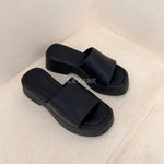 sandale compensée, sandale plateforme, sandale femme compensée, sandale été femme, sandale confortable, sandale tendance, sandale maroc, chaussures maroc femme, sandale chic été, sandale casual, sandale chunky, sandale plate femme, sandales confortables, sandale mode femme, sandale style zara, sandale bohème, sandale vacances, sandale daily wear, mules femme, mules tendance, sandale et mule femme, chaussures été femme
