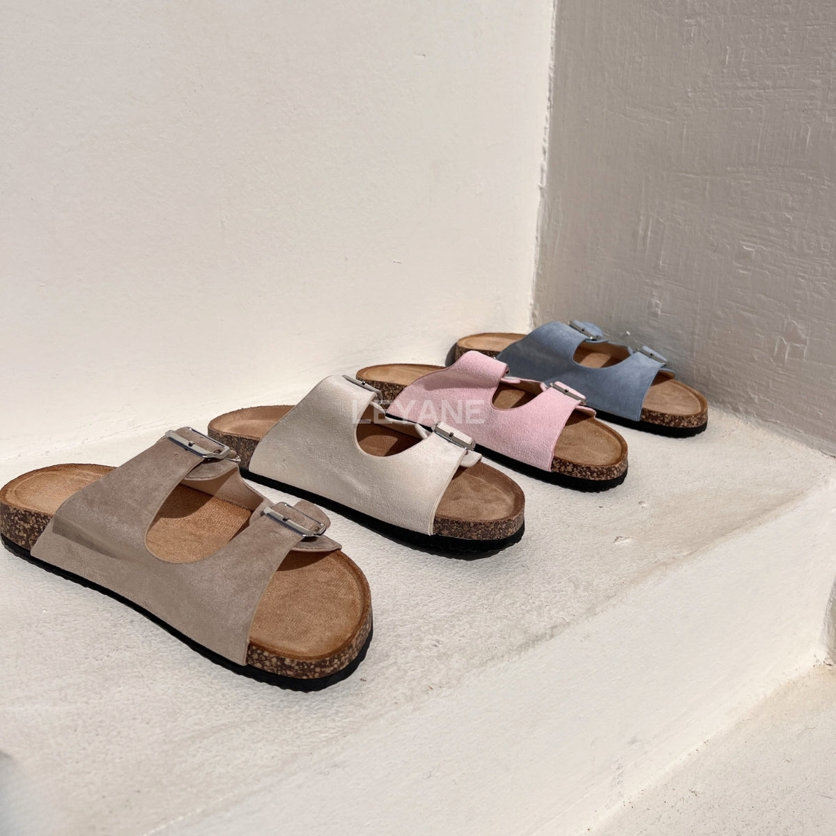 sandale plate, sandale maroc , sandale chunky, chaussures maroc, sandale femme, sandale zara, sandale été, sandals confortables, mules en daim, mules en crochets, mules maroc, mules femmes, mules tendance, sandale et mule, sabots femme
