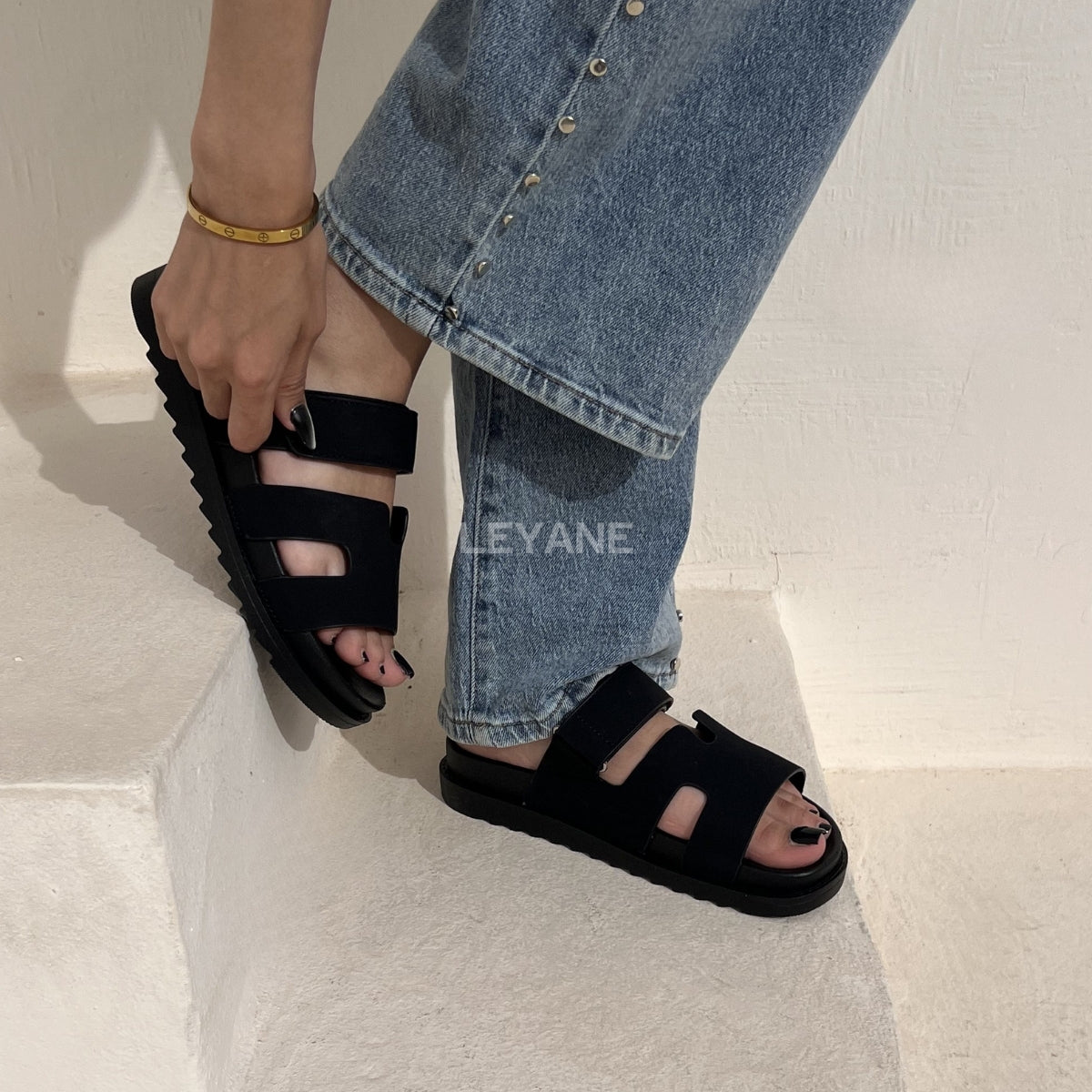 sandale plate, sandale maroc , sandale chunky, chaussures maroc, sandale femme, sandale zara, sandale été, sandals confortables, mules en daim, mules en crochets, mules maroc, mules femmes, mules tendance, sandale et mule, sabots femme
