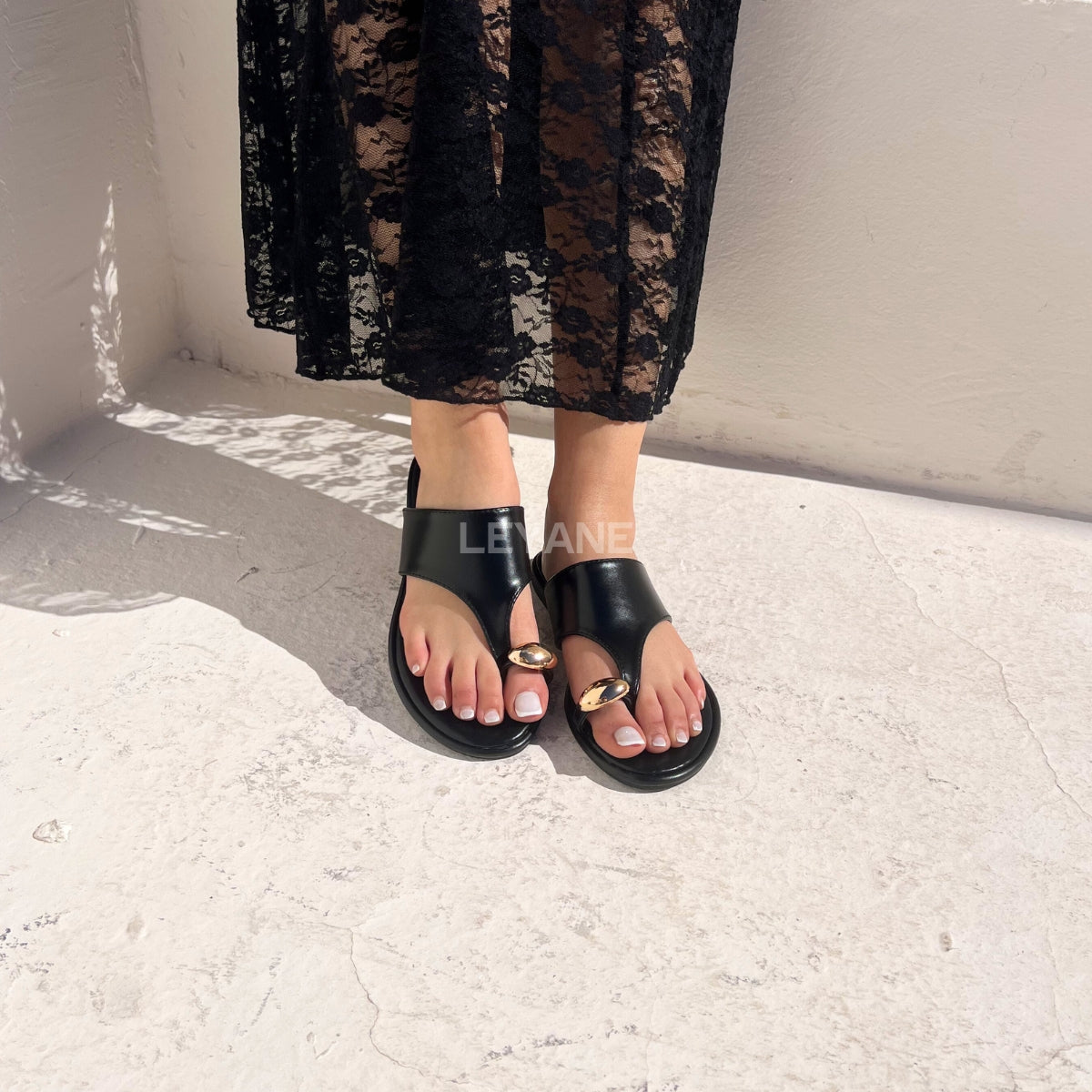 sandale plate, sandale maroc , sandale chunky, chaussures maroc, sandale femme, sandale zara, sandale été, sandals confortables, mules en daim, mules en crochets, mules maroc, mules femmes, mules tendance, sandale et mule, sabots femme
