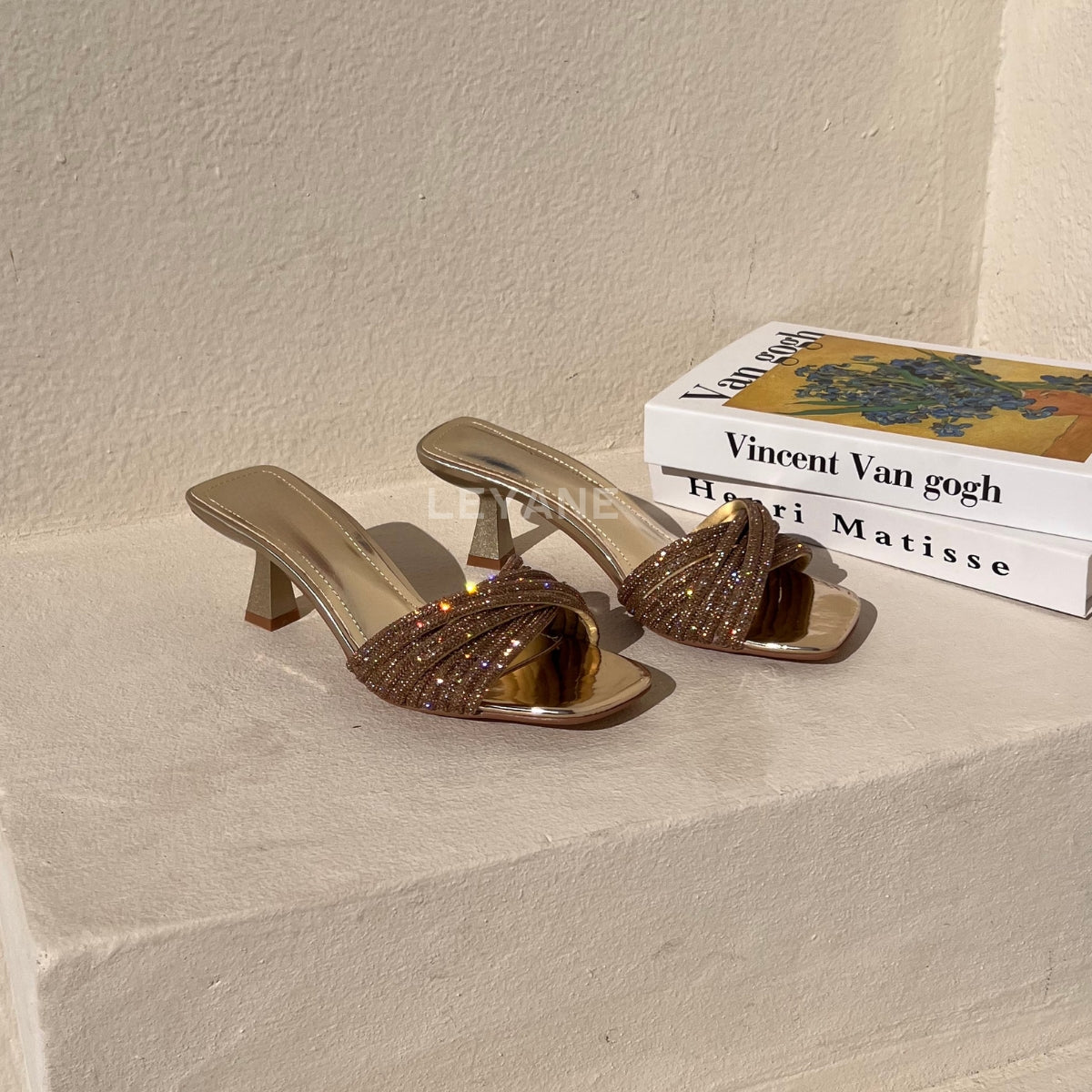escarpin femme maroc,escarpin maroc online, escarpin femme luxe, escarpins femme demi talon,chaussures femmes, aldo; chaussures maroc, sandale talon, chaussures zara, keyza, eram, basket femme, couleur ,tendance,talon ,confortable,tendance,mi-talons,chanel,style,talon femme luxe, talon femme,talon femme maroc, slingback, slingback maroc, slingback chanel,slingback shoes, escarpins slingback, slingback jonak, slingback femme,babies femme
