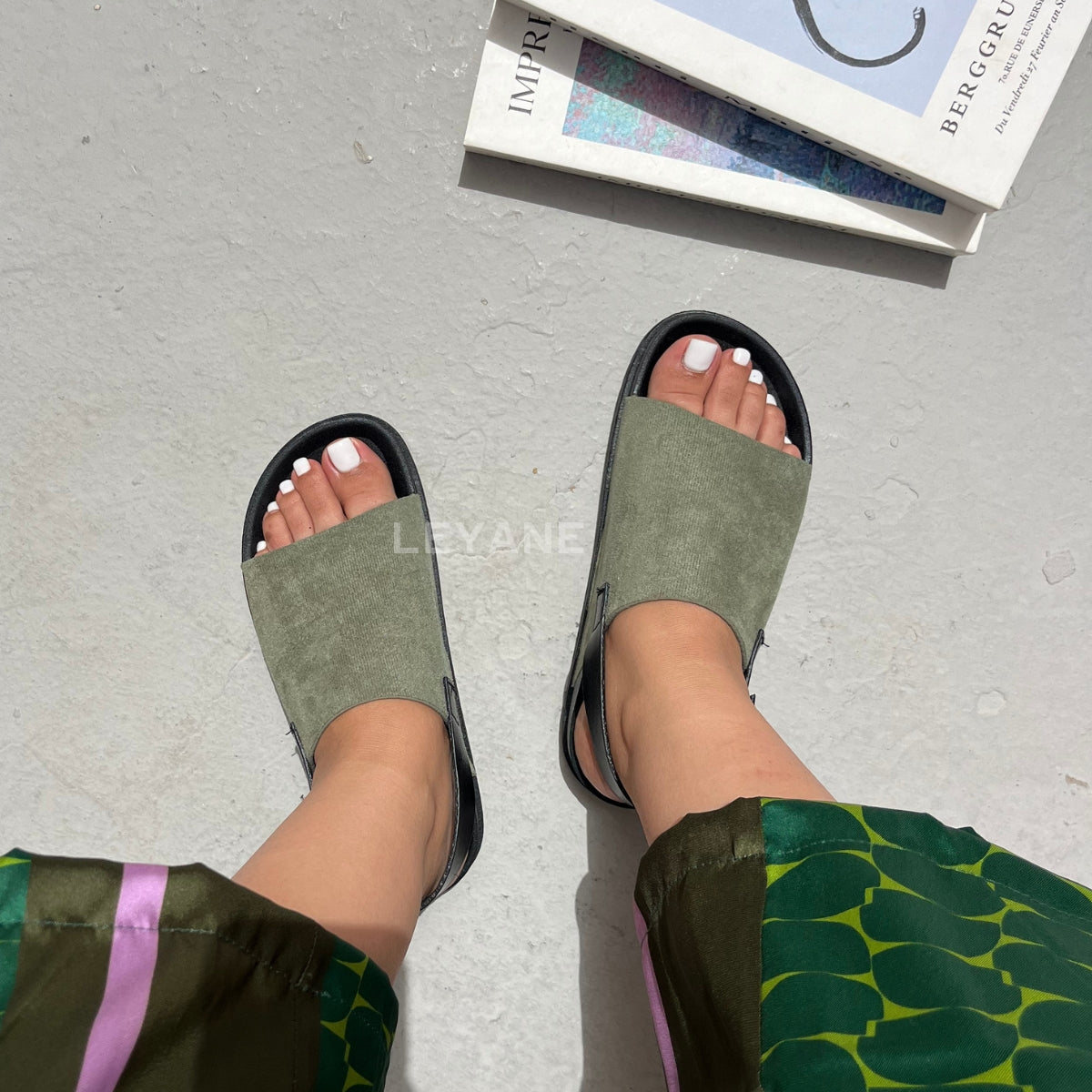 sandale plate, sandale maroc , sandale chunky, chaussures maroc, sandale femme, sandale zara, sandale été, sandals confortables, mules en daim, mules en crochets, mules maroc, mules femmes, mules tendance, sandale et mule, sabots femme
