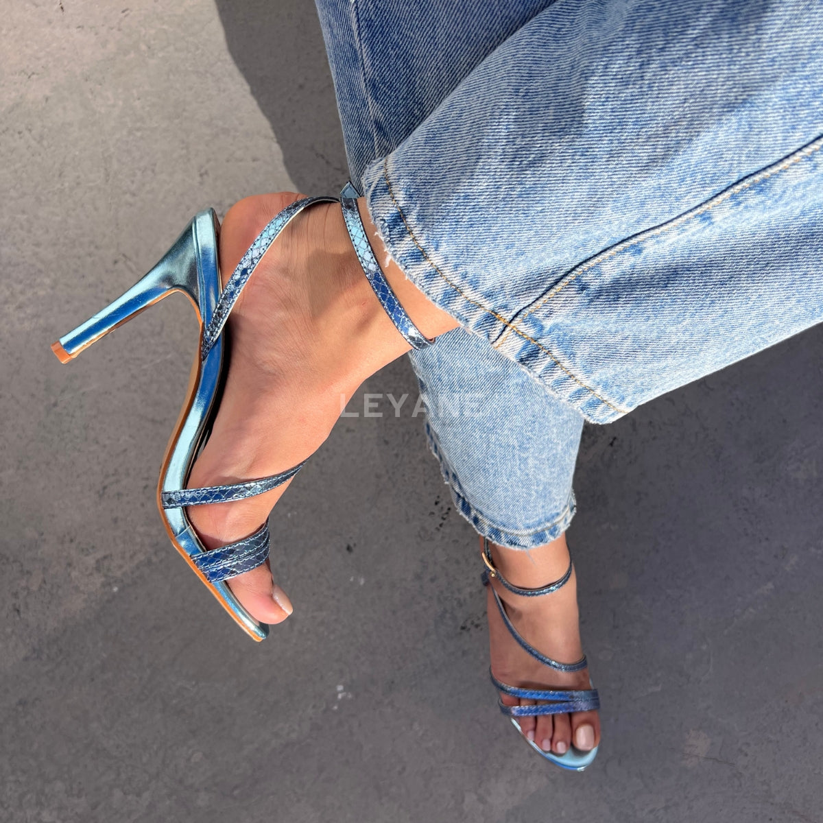 escarpin femme maroc,escarpin maroc online, escarpin femme luxe, escarpins femme demi talon,chaussures femmes, aldo; chaussures maroc, sandale talon, chaussures zara, keyza, eram, basket femme, couleur ,tendance,talon ,confortable,tendance,mi-talons,chanel,style,talon femme luxe, talon femme,talon femme maroc, slingback, slingback maroc, slingback chanel,slingback shoes, escarpins slingback, slingback jonak, slingback femme,babies femme
