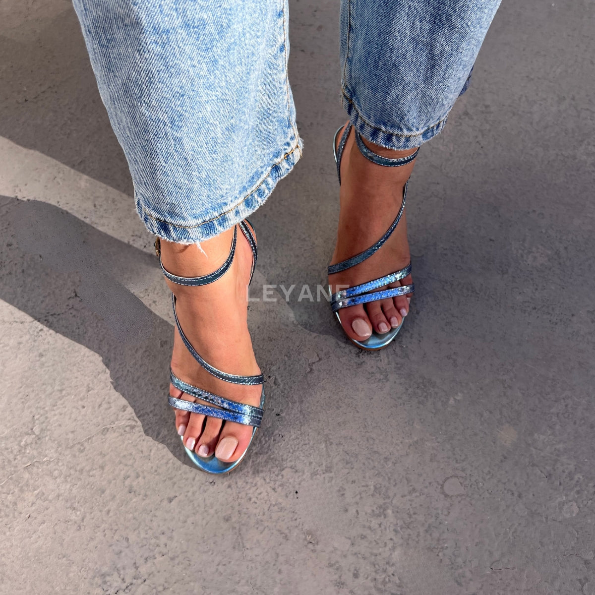 escarpin femme maroc,escarpin maroc online, escarpin femme luxe, escarpins femme demi talon,chaussures femmes, aldo; chaussures maroc, sandale talon, chaussures zara, keyza, eram, basket femme, couleur ,tendance,talon ,confortable,tendance,mi-talons,chanel,style,talon femme luxe, talon femme,talon femme maroc, slingback, slingback maroc, slingback chanel,slingback shoes, escarpins slingback, slingback jonak, slingback femme,babies femme
